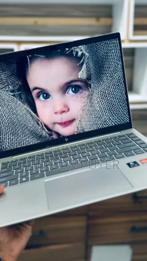 New Laptop HP 16GB AMD Ryzen 7 SSD 1T