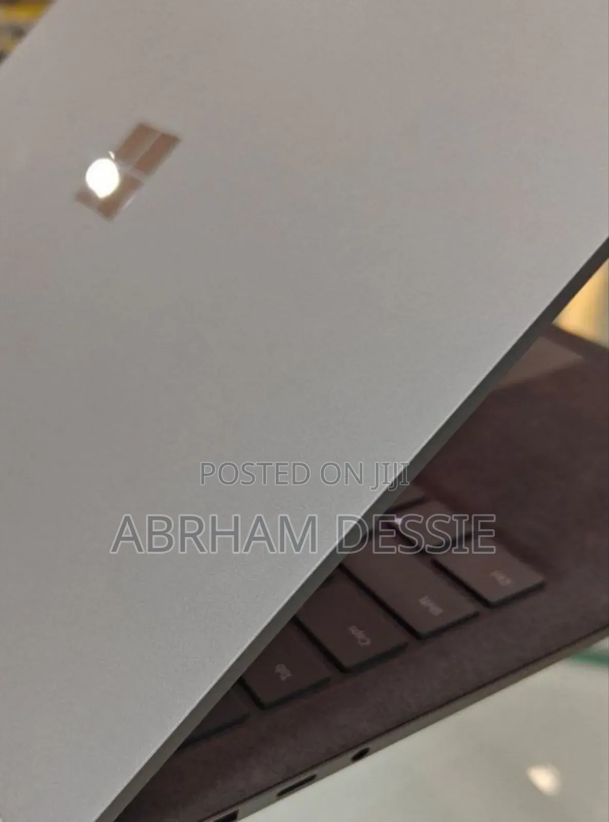 New Laptop Apple MacBook Pro M1 16GB Intel Core I7 SSD 512GB