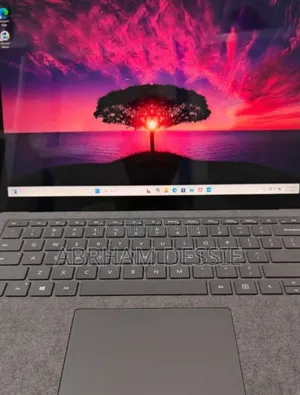 New Laptop Apple MacBook Pro M1 16GB Intel Core I7 SSD 512GB