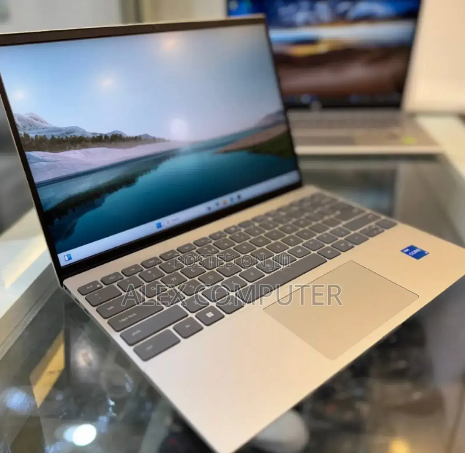 New Laptop Dell Inspiron 13 5368 16GB Intel Core I5 SSD 512GB