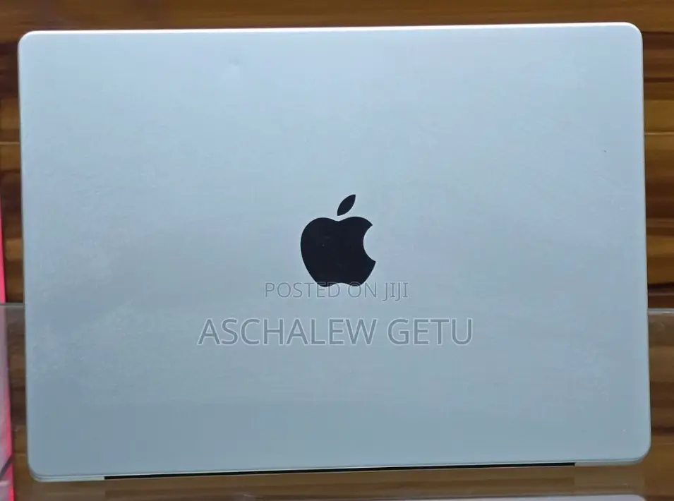 New Apple MacBook Pro 2023 M3 Max 14-Inch 16GB Intel Core M3 SSD 512GB