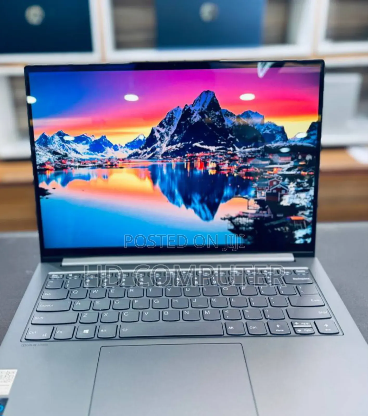 New Laptop Lenovo Yoga 7i 16GB Intel Core I5 SSD 512GB