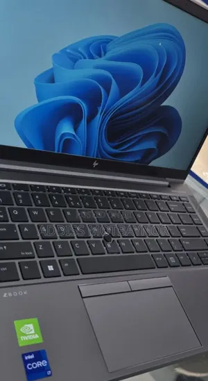 New Laptop HP ZBook 14 16GB Intel Core I7 SSD 512GB