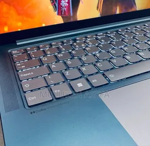 Photo - New Laptop Lenovo Yoga 11e 16GB Intel Core I7 SSD 1T