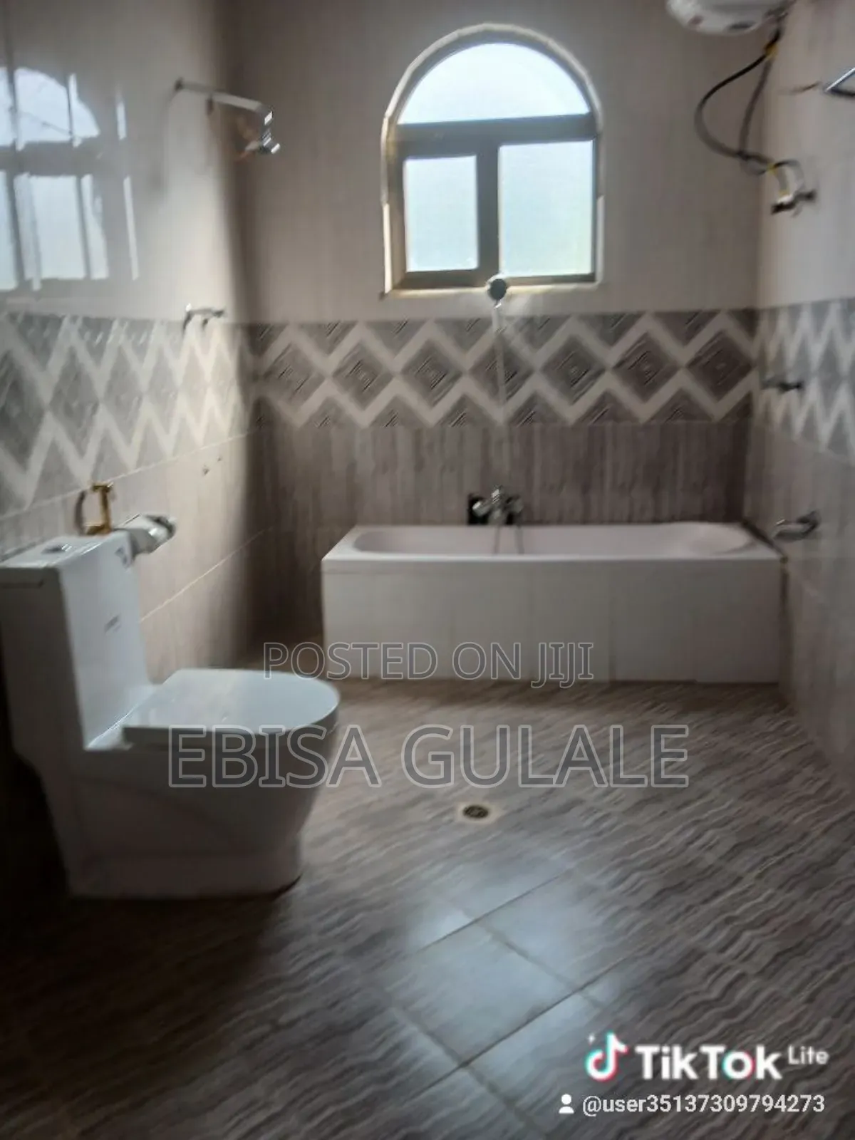 Furnished 4bdrm Farm House in Oromia-Finfinne for sale