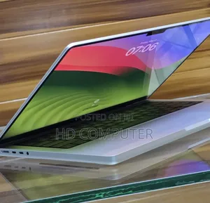 New Apple MacBook Pro 2023 M3 Max 14-Inch 8GB Apple M3 Pro SSD 512GB