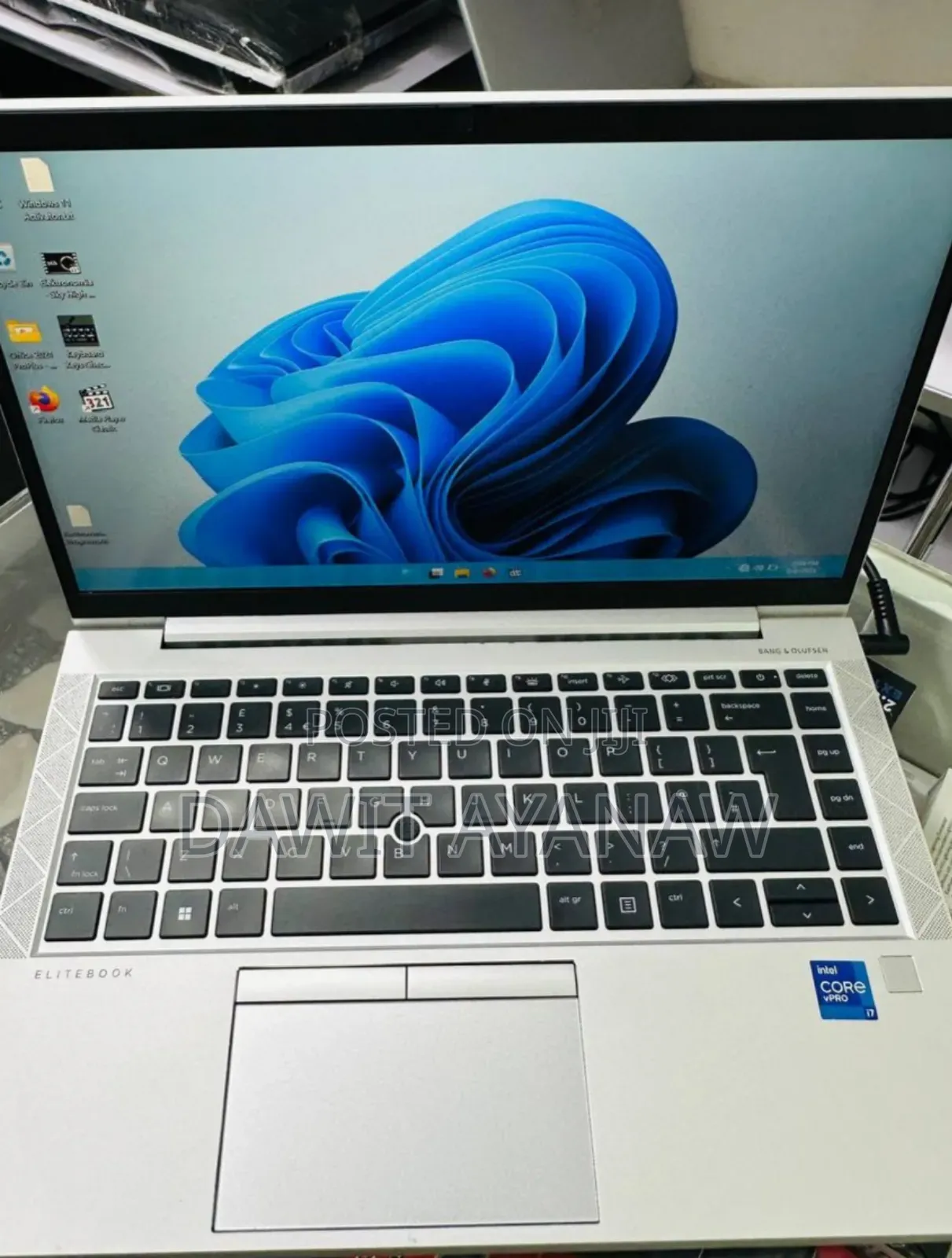 New Laptop HP EliteBook 830 G8 16GB Intel Core I5 SSD 512GB