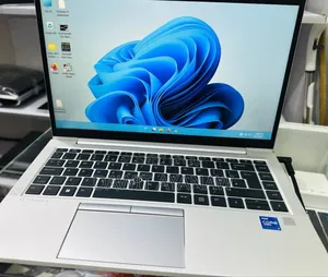 New Laptop HP EliteBook 830 G8 16GB Intel Core I5 SSD 512GB
