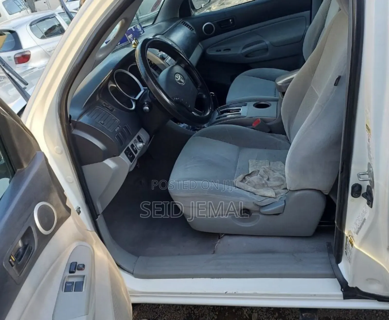 Toyota Tacoma 2011 White