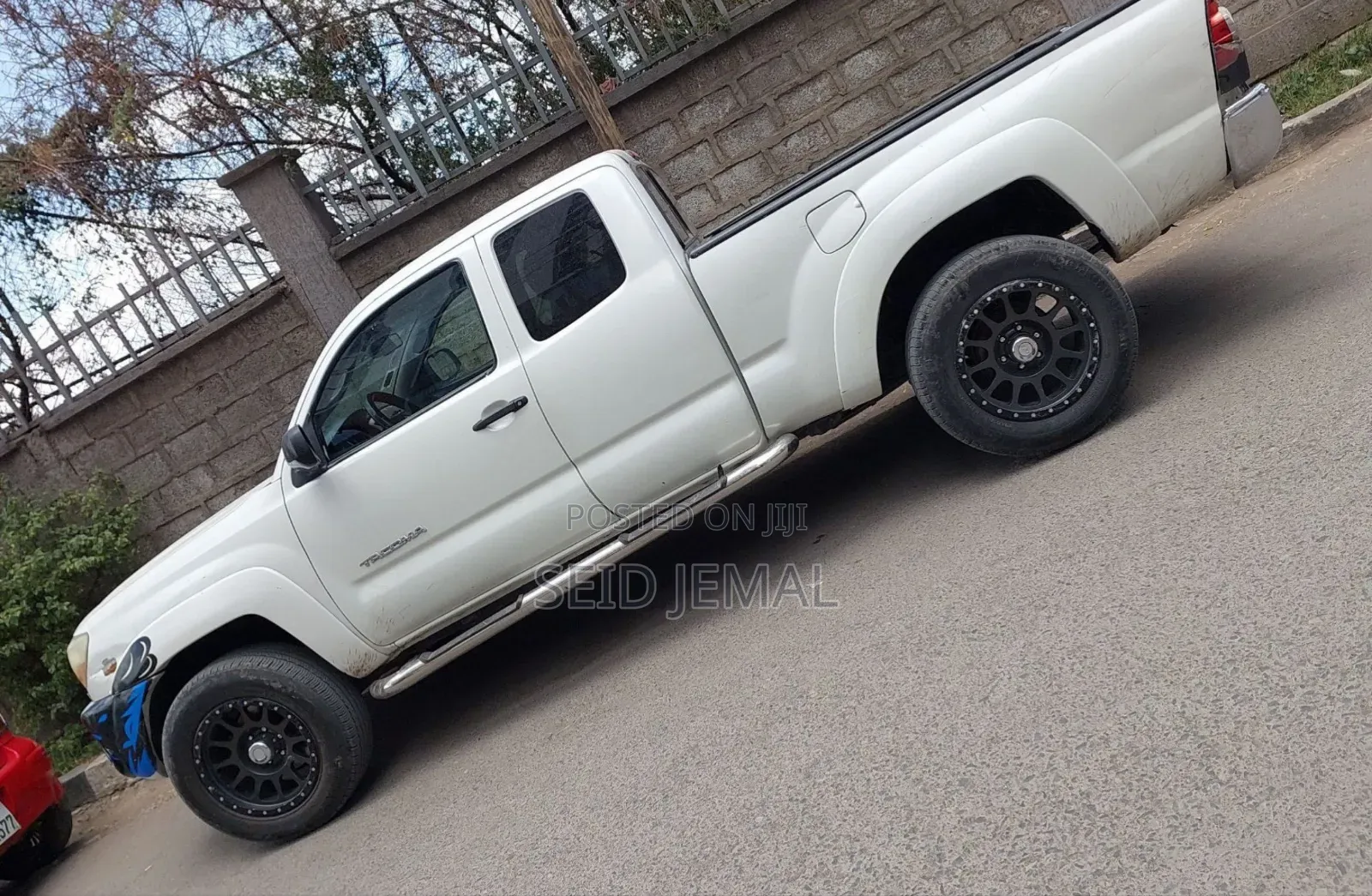 Toyota Tacoma 2011 White