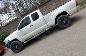 Toyota Tacoma 2011 White