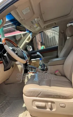 Toyota Land Cruiser 2014 Silver