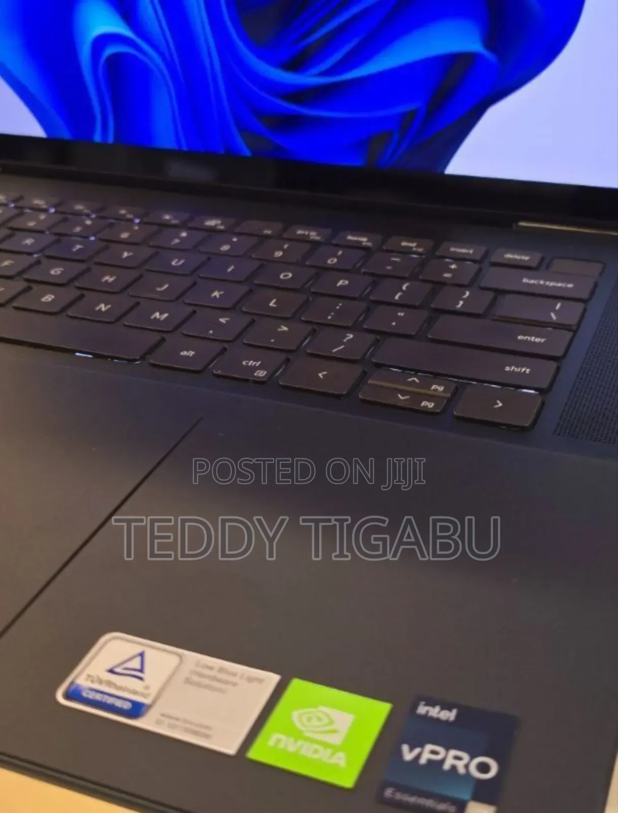 New Laptop Dell Inspiron 15 16GB Intel Core I7 SSD 1T