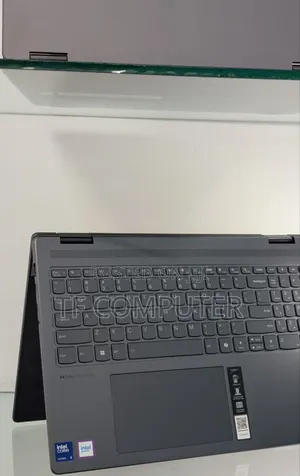 New Laptop Lenovo Yoga 7i 16GB Intel Core Ultra 5 SSD 512GB