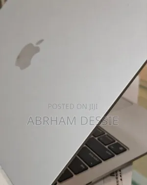 New Laptop Apple MacBook Air 2020 M1 8GB Intel Core I5 SSD 256GB