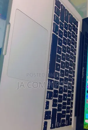 New Laptop Apple MacBook Pro 2012 4GB Intel Core I5 HDD 500GB