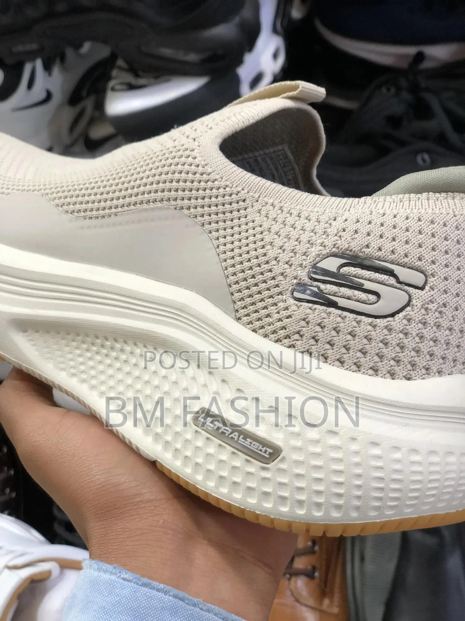 Skechers Sneakers Cream Color