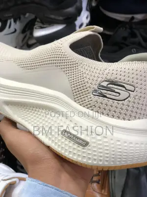 Skechers Sneakers Cream Color