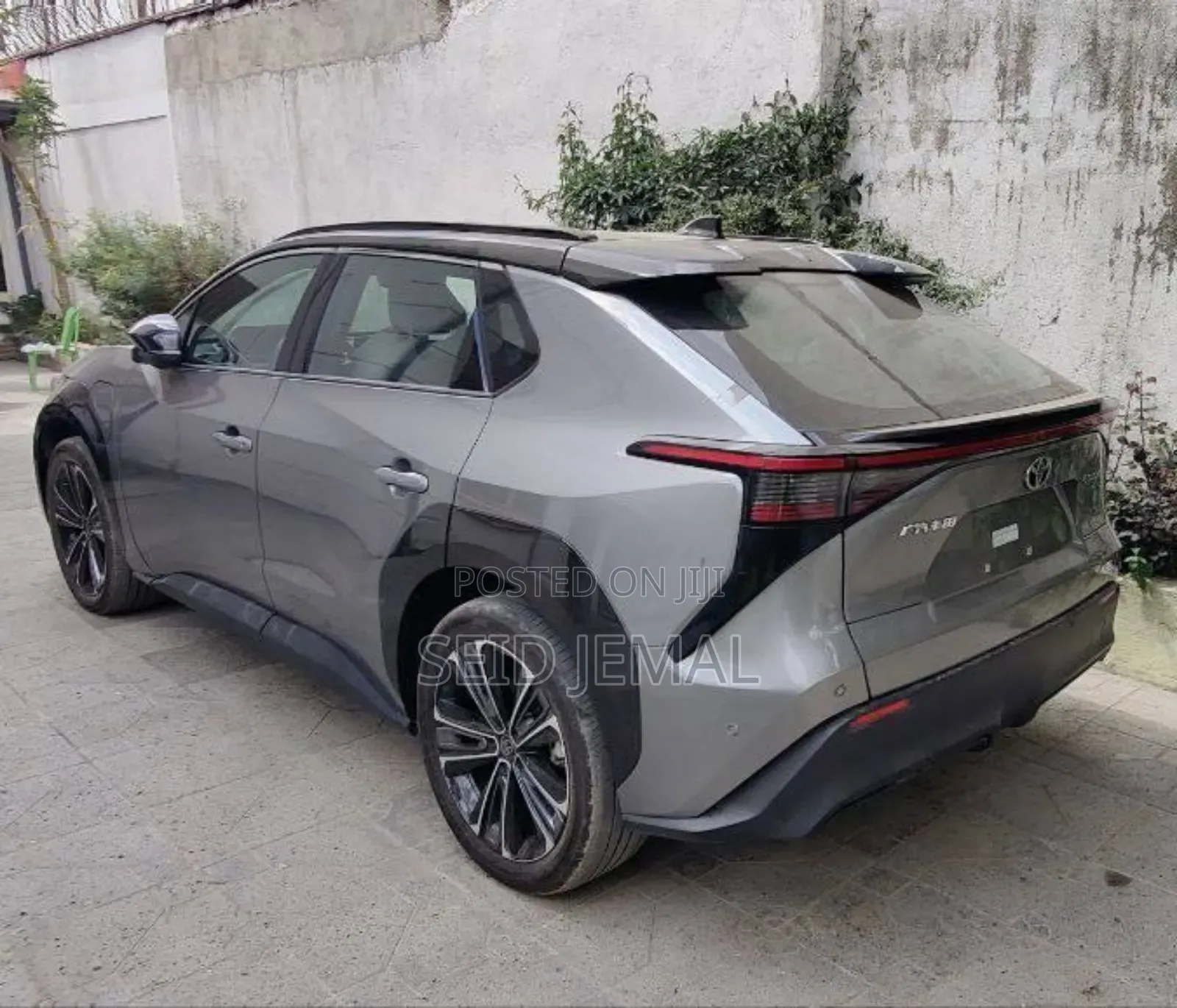 New Toyota bZ4X 2024 Gray