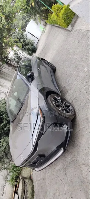 New Toyota bZ4X 2024 Gray