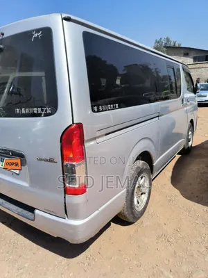 Toyota HiAce 2007 Silver