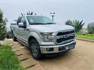 Photo - Ford F-150 2015 Silver