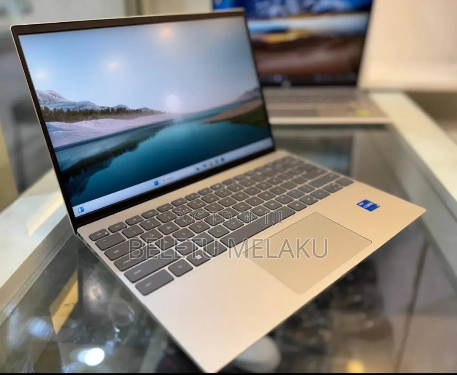 New Laptop Dell 16GB Intel Core I5 SSD 512GB