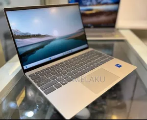 Photo - New Laptop Dell 16GB Intel Core I5 SSD 512GB