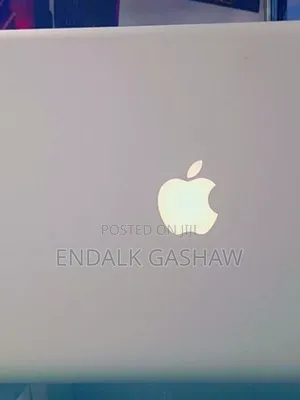 New Laptop Apple MacBook 4GB Intel Core I5 SSD 500GB