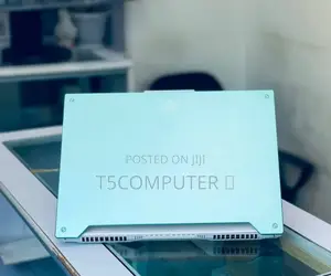 New Laptop Asus 16GB AMD Ryzen 7 SSD 1T