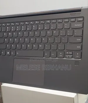 Photo - New Laptop Lenovo Yoga 9i 16GB Intel Core I7 SSD 1T