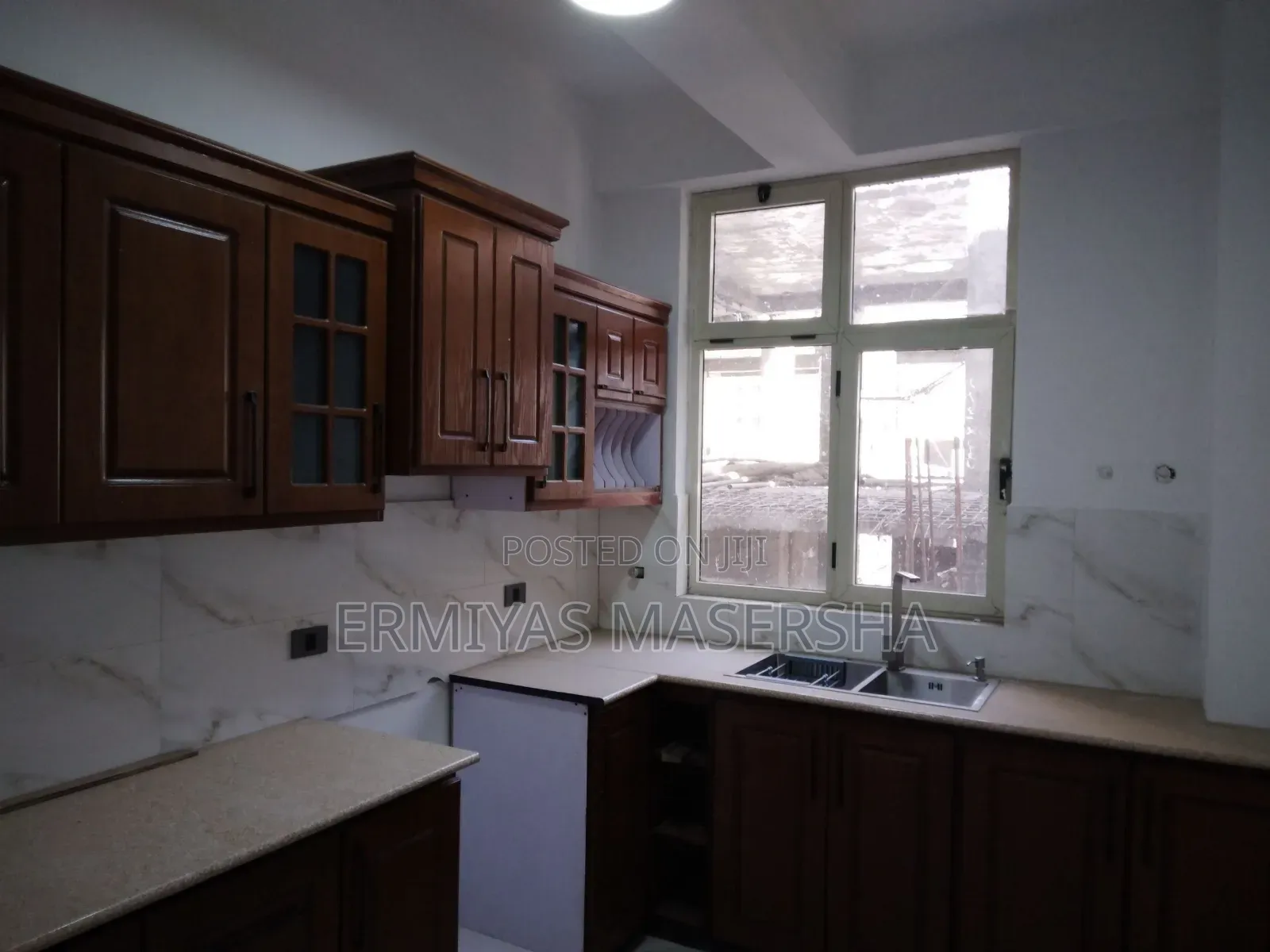Furnished 3bdrm Apartment in Yeka for sale