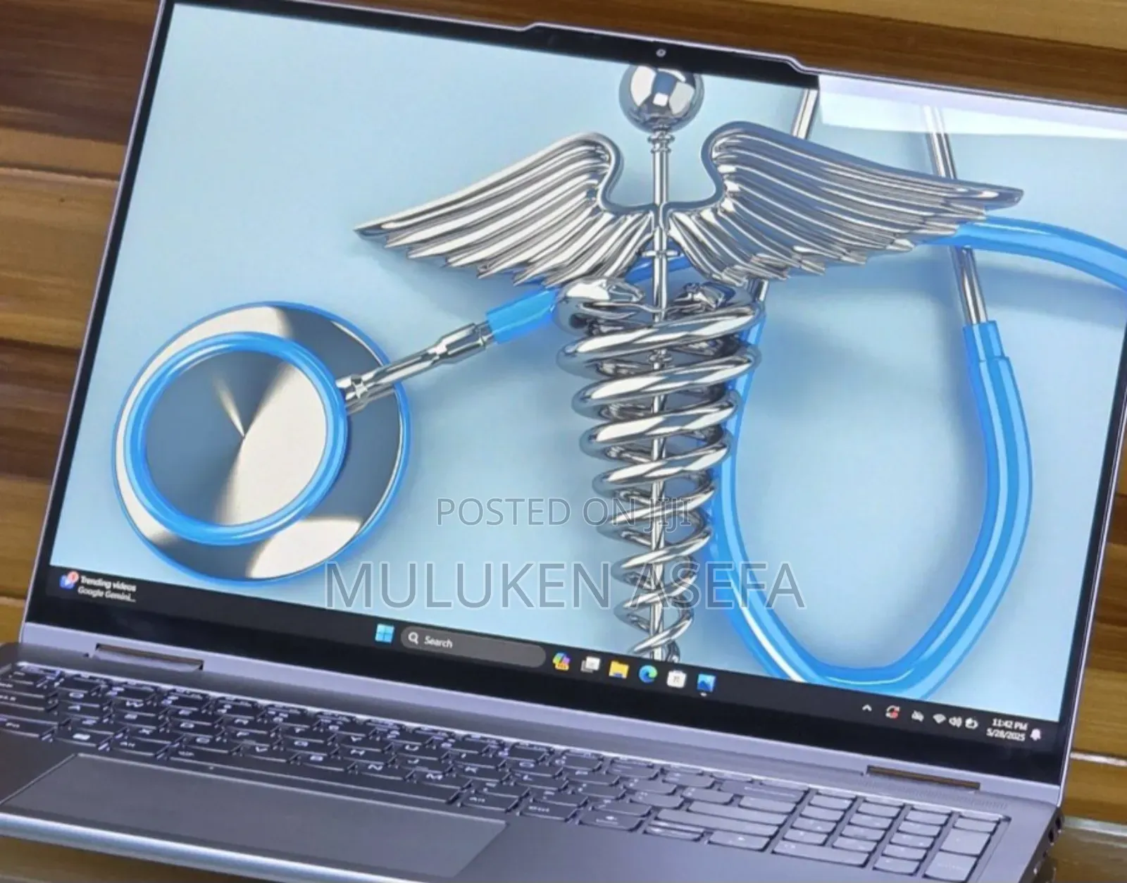 New Laptop Lenovo Yoga 7i 16GB Intel Core I7 SSD 512GB