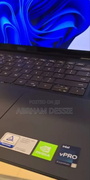 New Laptop Dell Inspiron 15 16GB Intel Core I7 SSD 1T