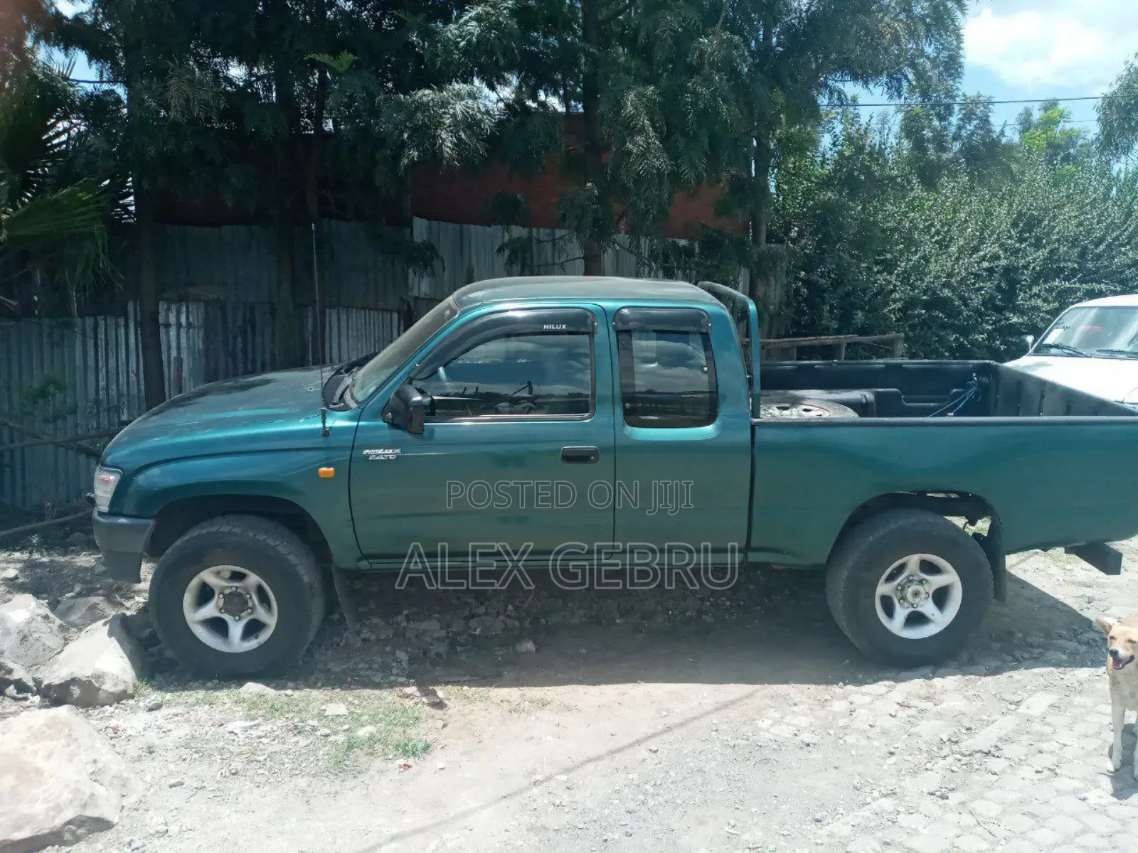 Toyota Hilux 2001 Green