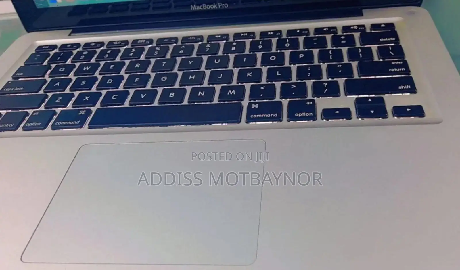 New Laptop Apple MacBook 2012 4GB Intel Core I5 SSD 500GB