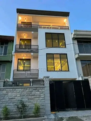 8bdrm House in Bole for sale