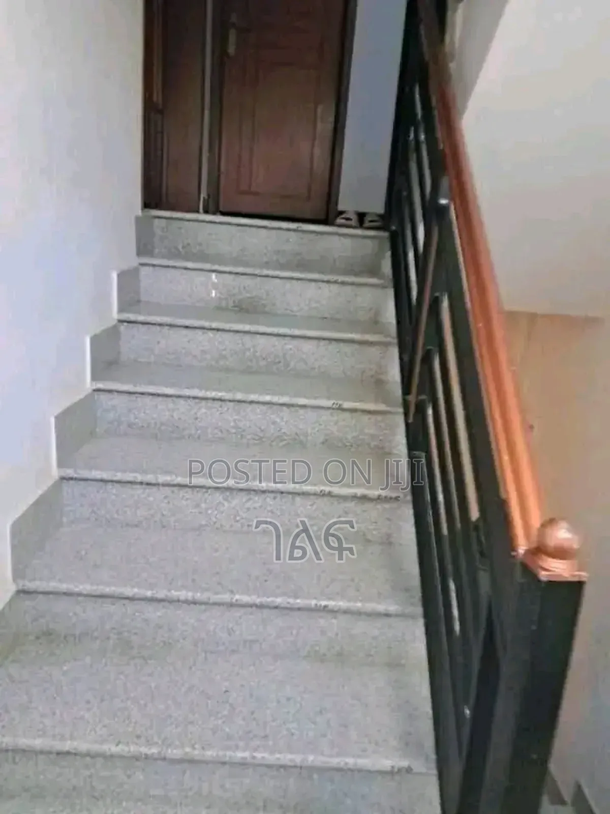 8bdrm House in Bole for sale