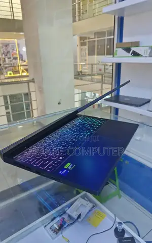 New Laptop Acer Predator Helios 300 16GB Intel Core I7 SSD 1T