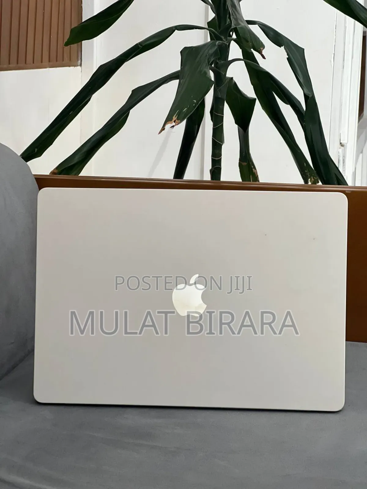 New Laptop Apple MacBook Air 2022 M2 8GB Intel Core M2 SSD 256GB