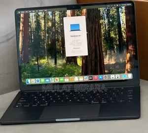 Photo - New Laptop Apple MacBook Air 2022 M2 8GB Intel Core M2 SSD 512GB