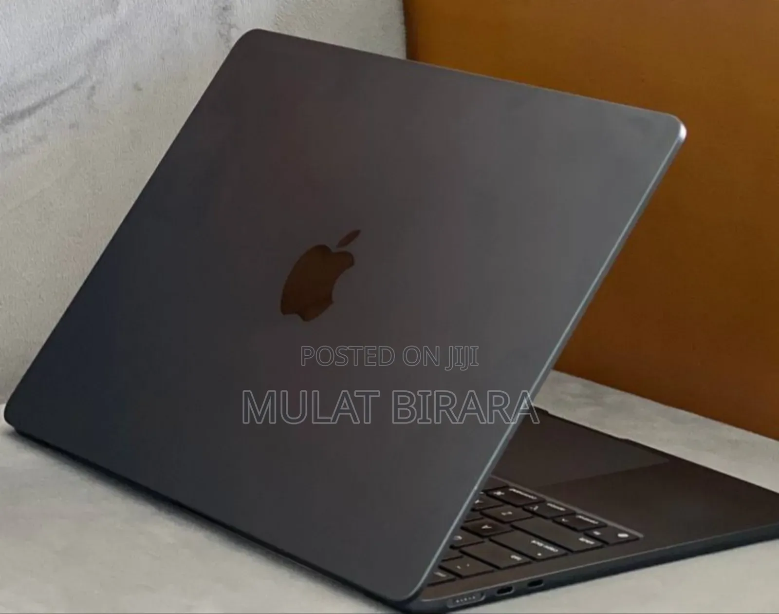 New Laptop Apple MacBook Air 2022 M2 8GB Intel Core M2 SSD 512GB