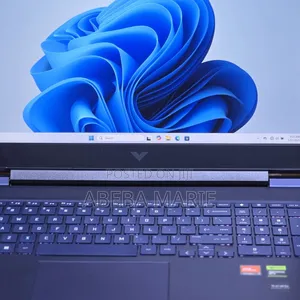 New Laptop HP Victus 15 16GB AMD Ryzen 7 SSD 1T