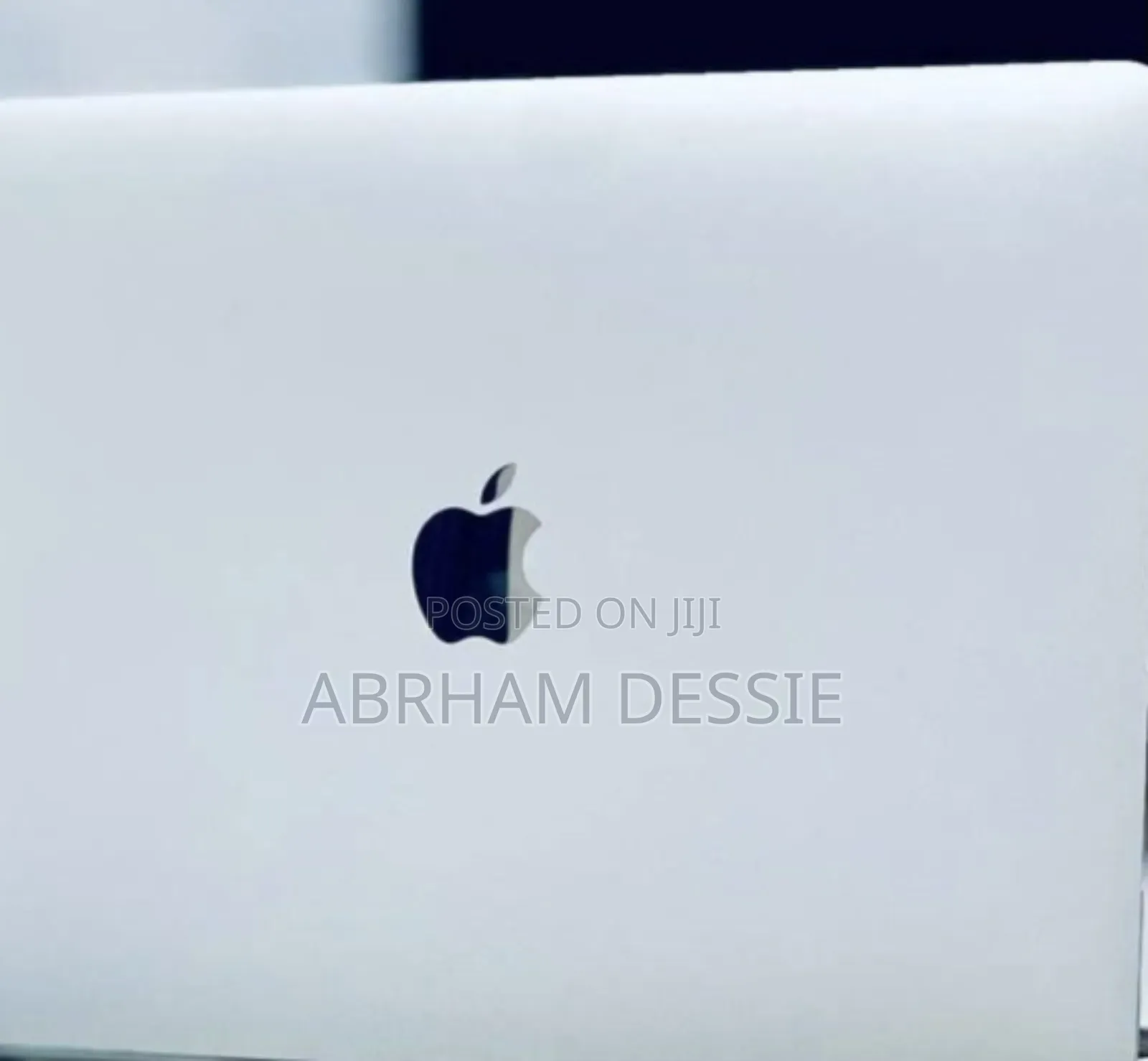 New Laptop Apple MacBook Pro M1 8GB Intel Core I5 SSD 256GB