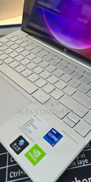 New Laptop HP Envy X360 16GB Intel Core I7 SSD 1T