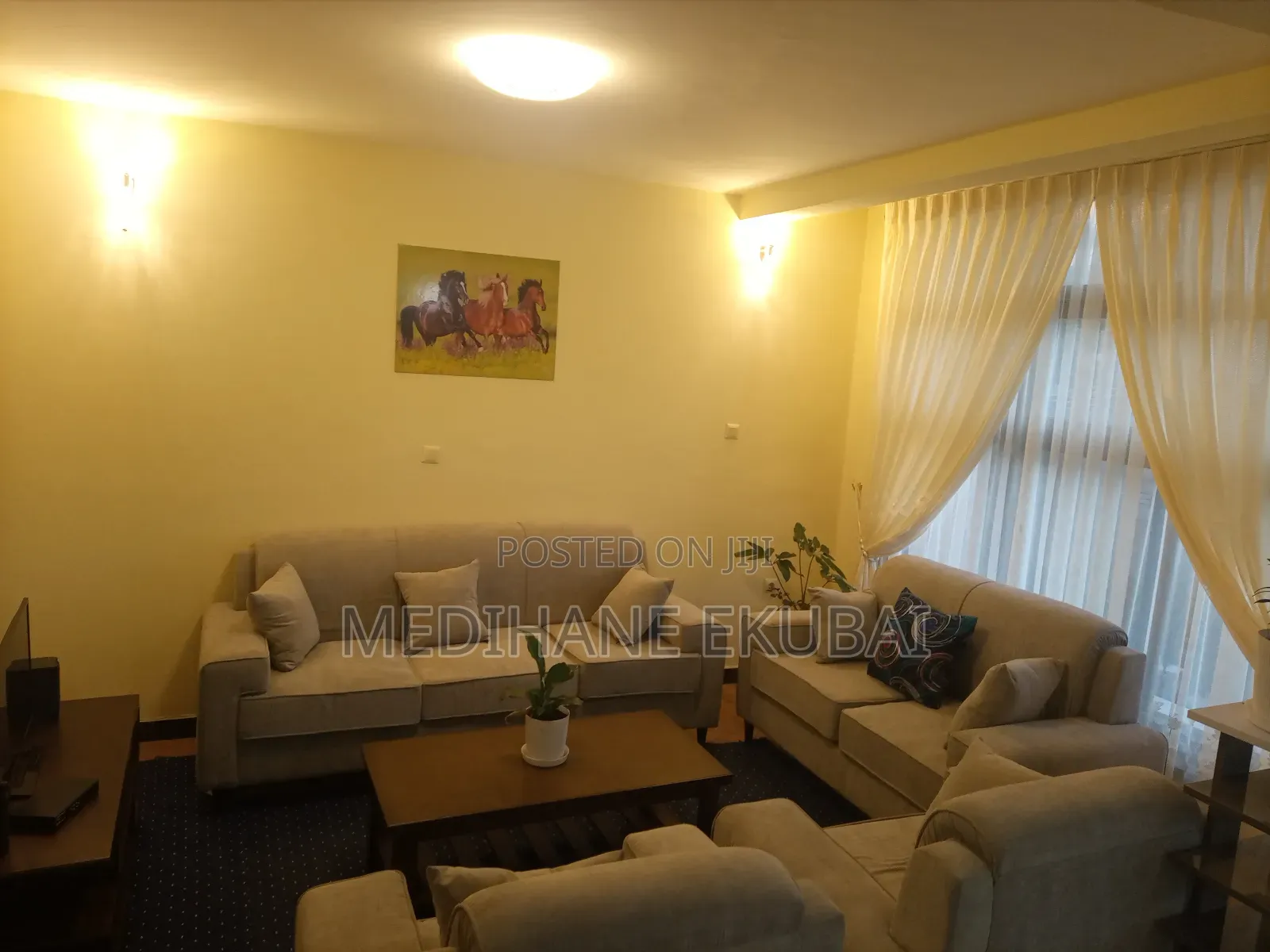 ለንግድ/ለመኖሪያ ከነ እቃው/ያለ እቃውም የሚከራይ G+2
ሰሚት ሳፋሪ - ዮናስ ጨርጨር ጀርባ