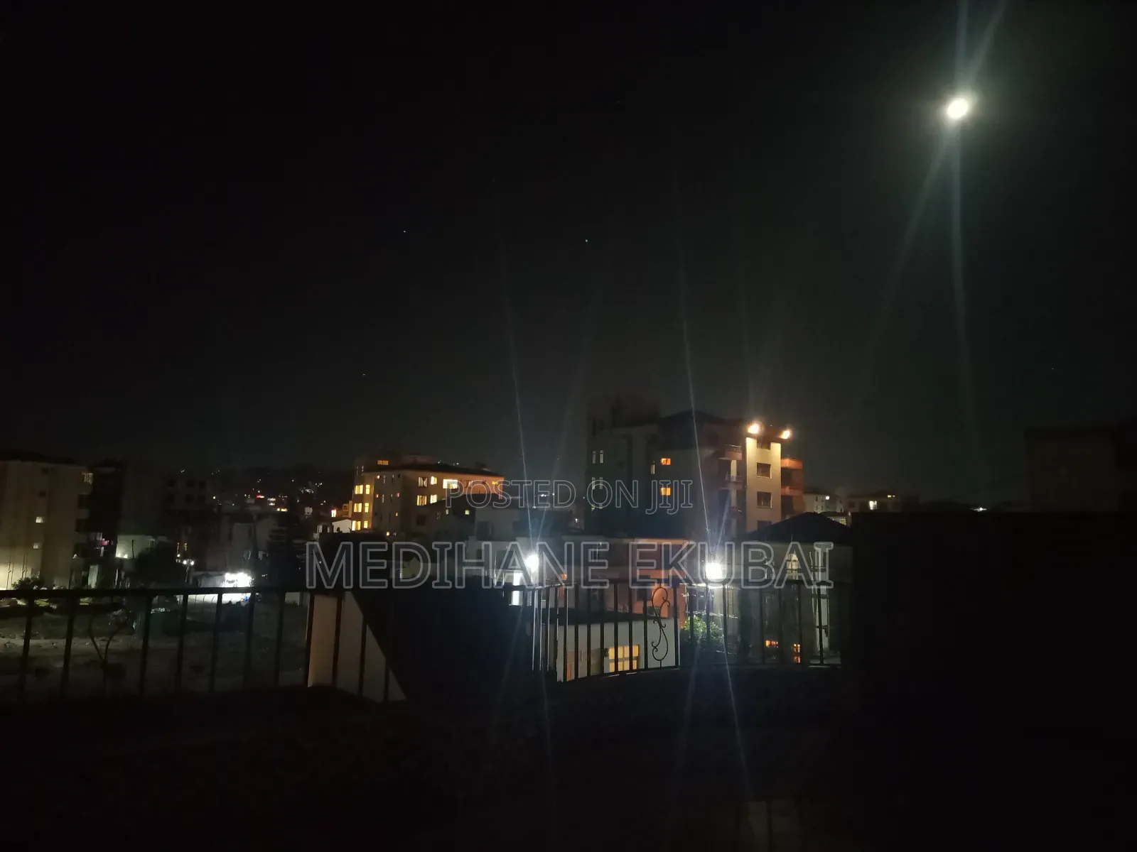 ለንግድ/ለመኖሪያ ከነ እቃው/ያለ እቃውም የሚከራይ G+2
ሰሚት ሳፋሪ - ዮናስ ጨርጨር ጀርባ