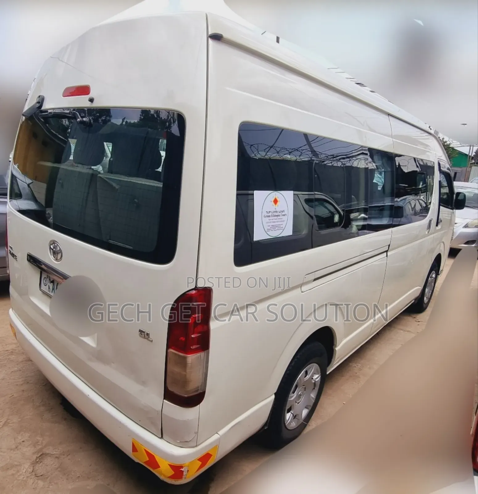 Toyota HiAce 2017 White