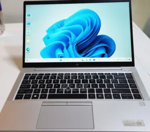 New Laptop HP EliteBook 840 G8 16GB Intel Core i5 SSD 512GB