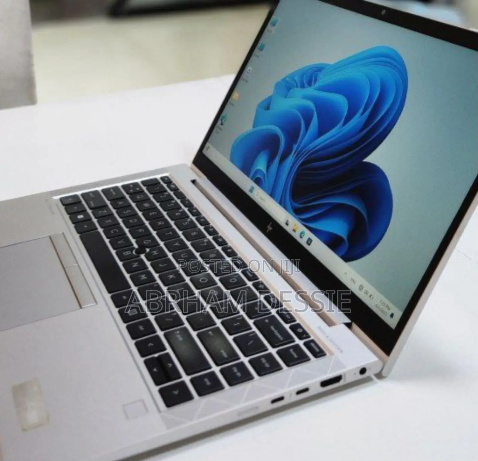 New Laptop HP EliteBook 840 G8 16GB Intel Core I5 SSD 512GB